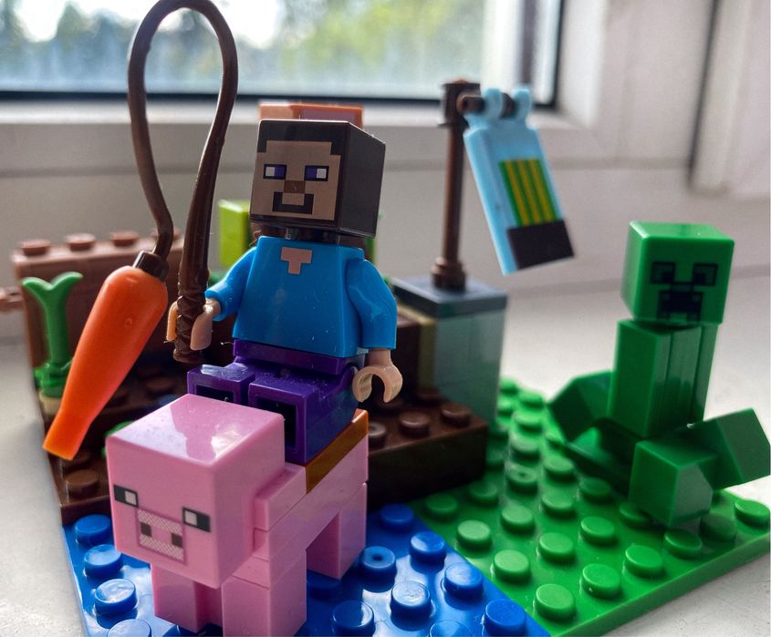 Конструктор Minecraft Майнкрафт Схованка в лісі