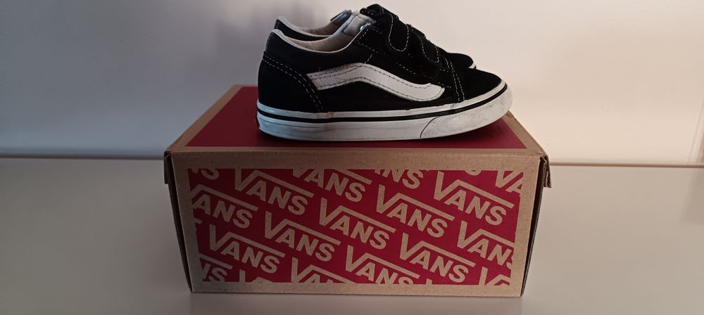 Tênis Vans tamanho 24
