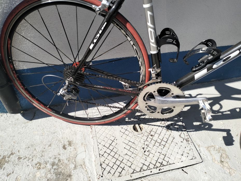 Bicicleta de carbono look