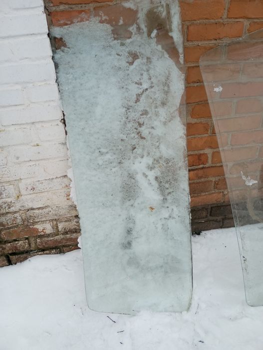 Продам скло ваз 2106