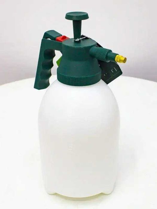 Ручний обприскувач PARKSIDE 360° під тиском, 2 літри