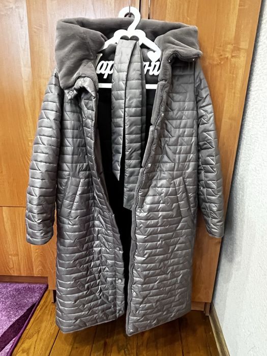 Продається куртка плащ 2 в 1