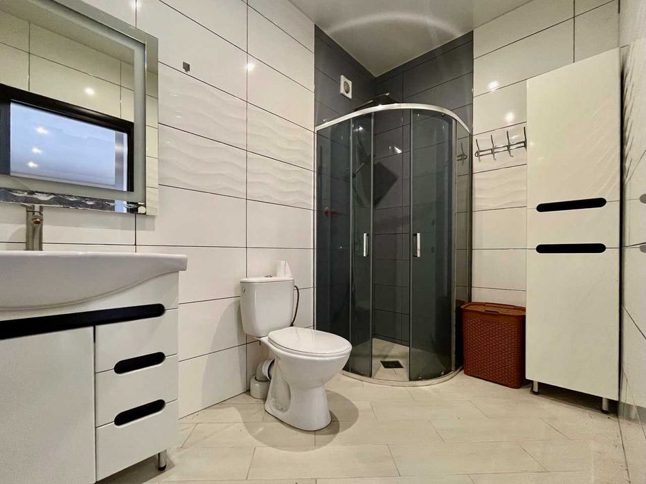 !!!Гарна пропозиція. Продаж будинку на два входи по вул.Квітневій