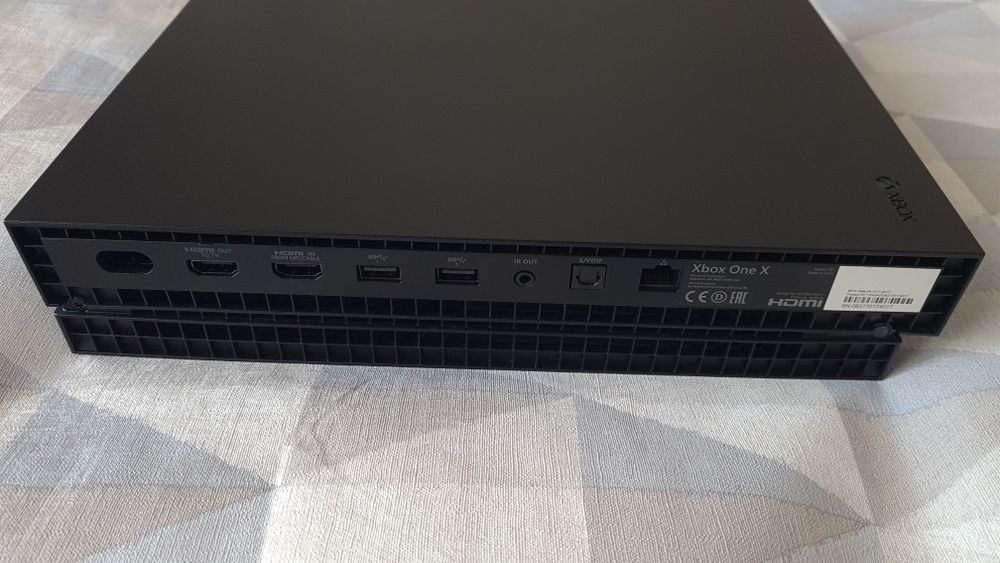 Xbox One X 500GB