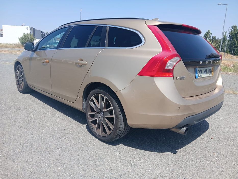 Volvo V60 2.0 D3 Momentum