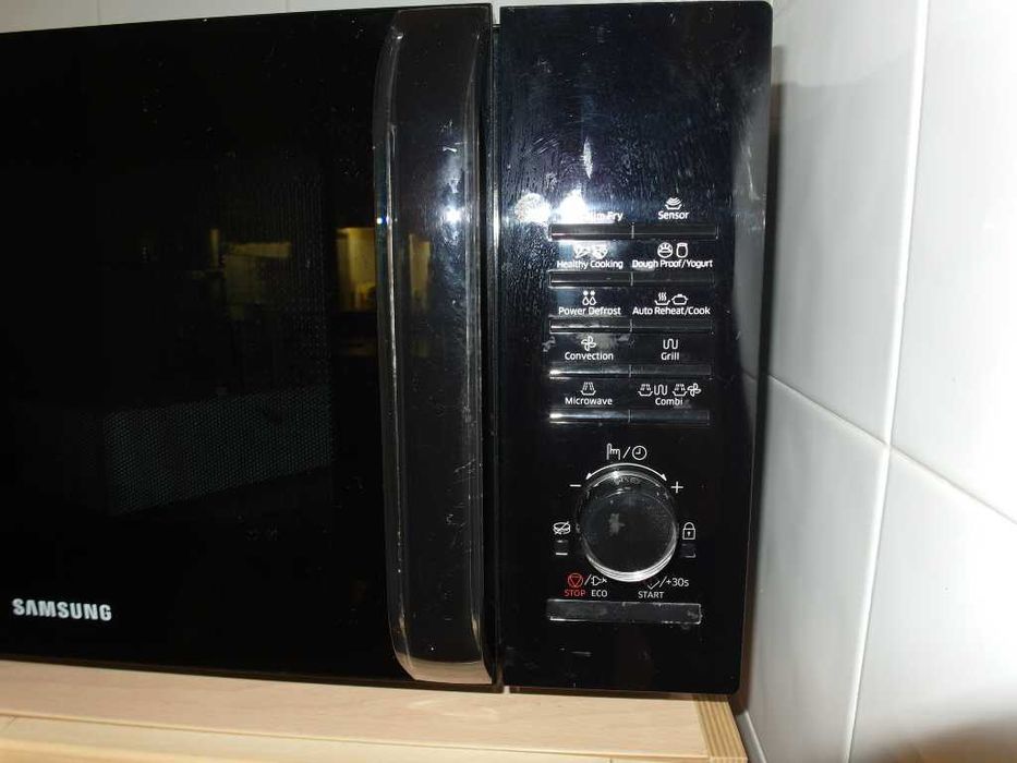 Microondas Samsung com grill