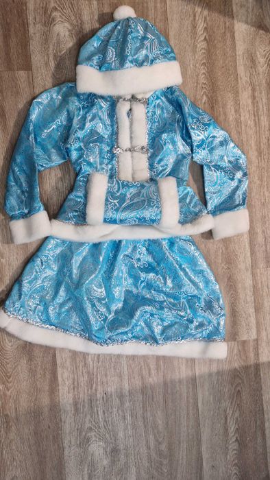 Костюм снігурки на дівчинку