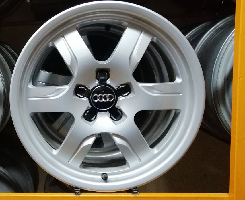 17 5x112 Audi A5, A4 B8 oryginalne felgi aluminiowe 4szt