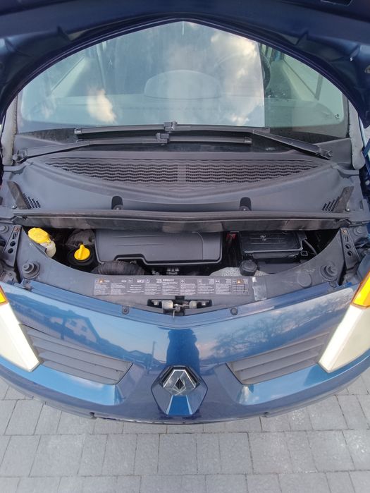 Renault Modus 1.2 benzyna 2005 rok