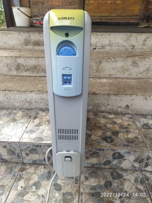 Обогреватель масляный Scarlett sc1165  2500Вт 11 секц