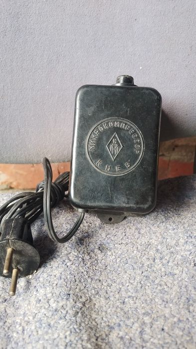 Старый микрокомпресор ссср Киев для аквариума