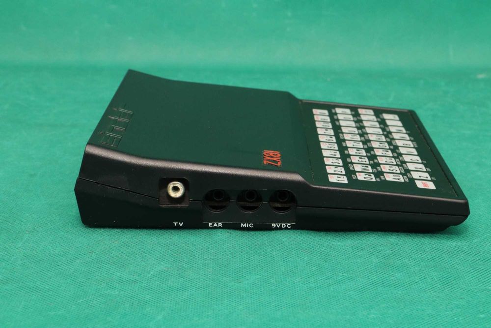 Zabytek z Prl'u ZX Spetrum ZX81 mały ale wariat ; )