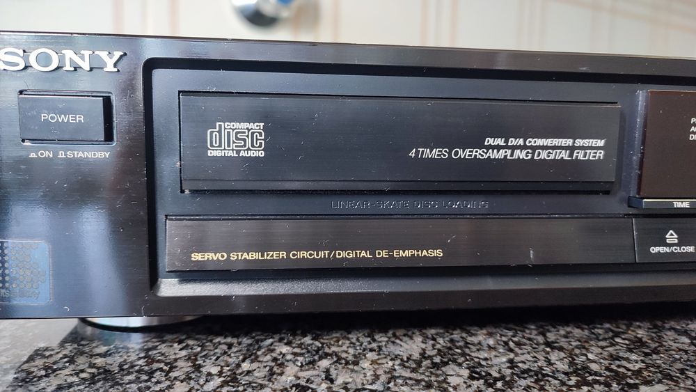 Leitor de CD Sony Cdp-270 c/comando
