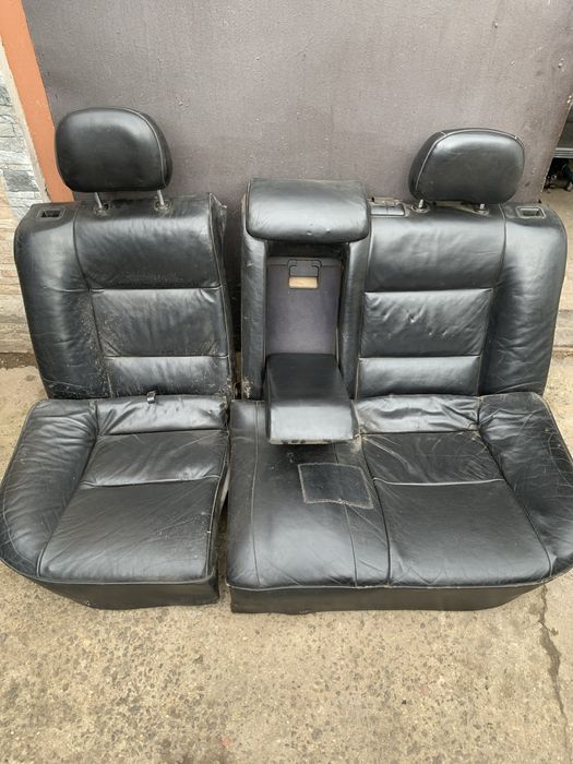 Продам сидіння шкірянні е 30