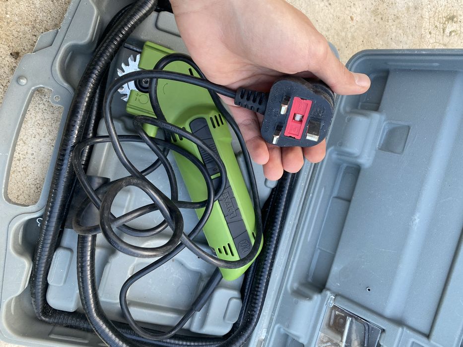 Serra de precisão EXAKT