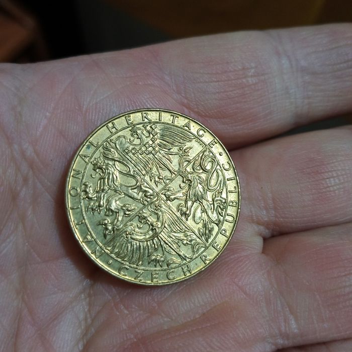 Карлов мост в Праге монета