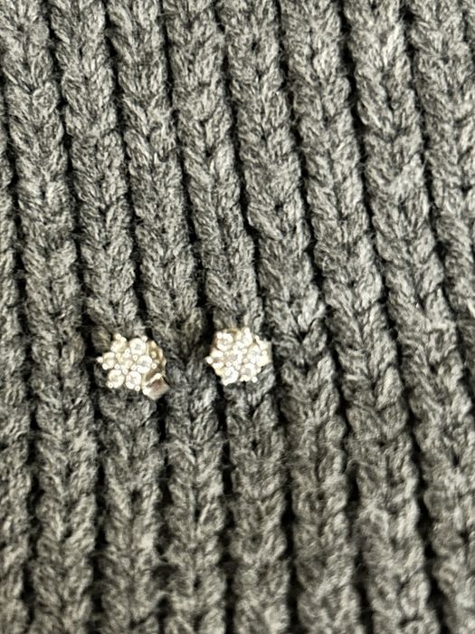 Серьги-гвоздики гипоаллергенные