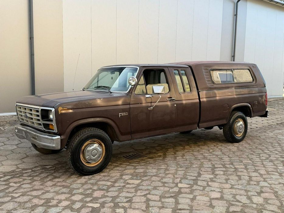 Ford F250 F250 400CID Super Cab California Automat LUXURYCLASSIC