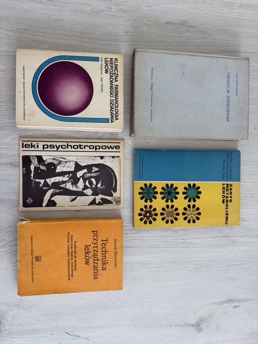 Szkło apteczne vintage, książki