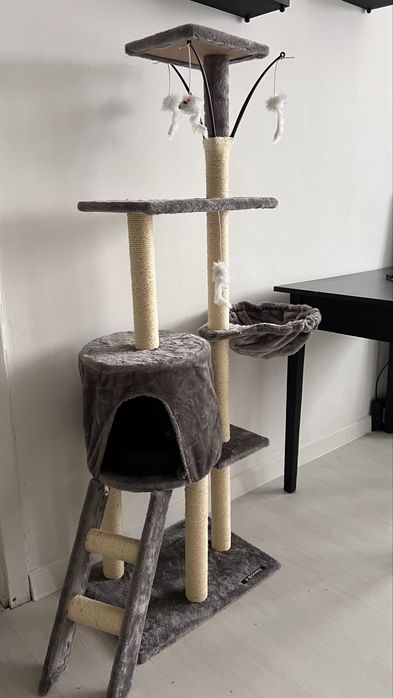 Ігровий комплекс для котів, кігтеточка