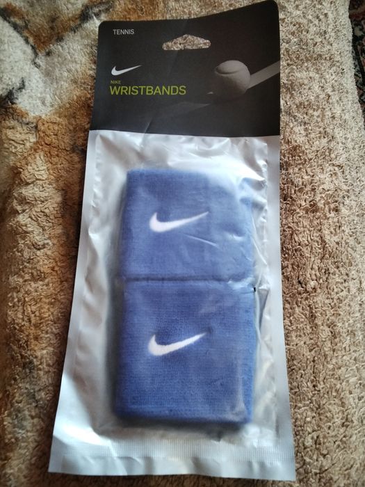 Напульсники *NIKE*. Новые.