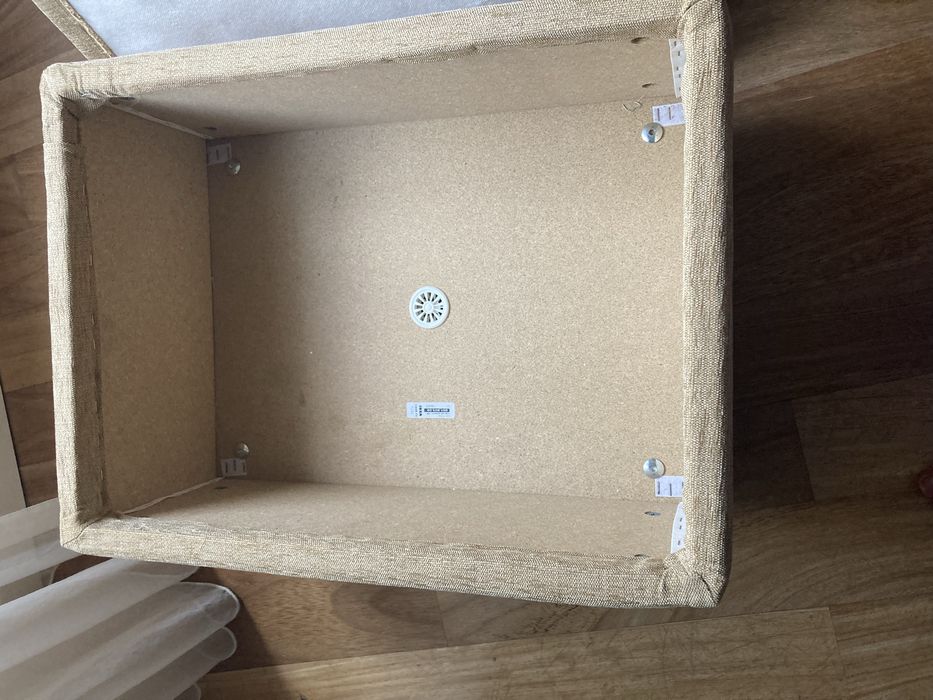 Pufe do ikea com arrumação