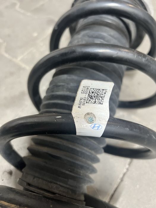 Kia ev6 амортизатор правий перед 54651-cv300