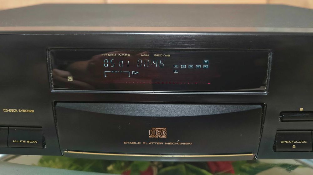 CD плеер Pioneer PD-S 605 Optical made in U.K.