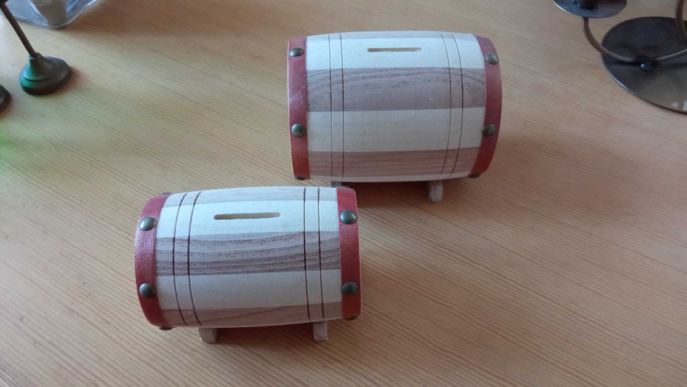 Skarbonki drewniane 2 sztuki - mniejsza i większa - nowe