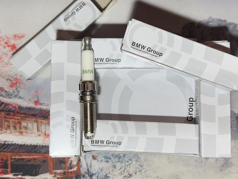 Продам свечи бмв