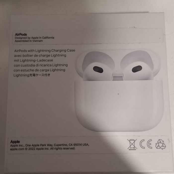 Sprzedam airpods generacja 3
