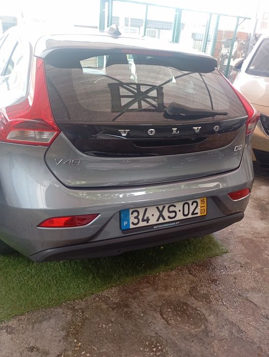 Volvo V40 momentum
