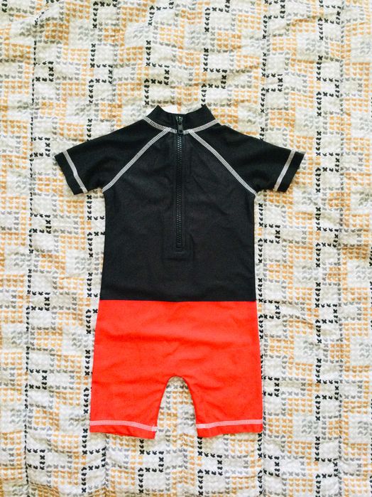 Якісний сонцезахисний костюм від Disney на 12 міс., 80 зр. захист 50+