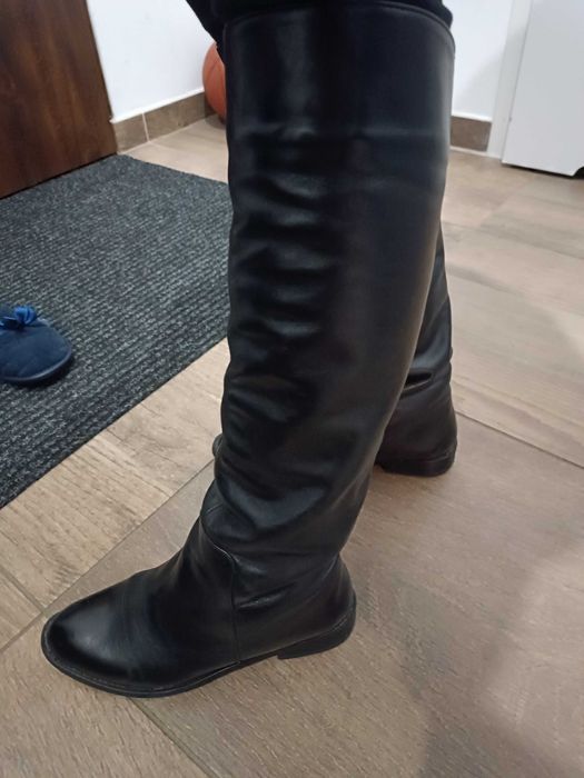 Kozaki/buty zimowe z prawidłowej skóry w rozmiarze 38