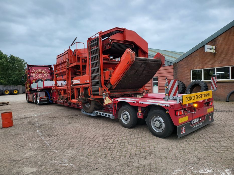 Transport kombajnów sieczkarni opryskiwaczy maszyn domków gabarytów