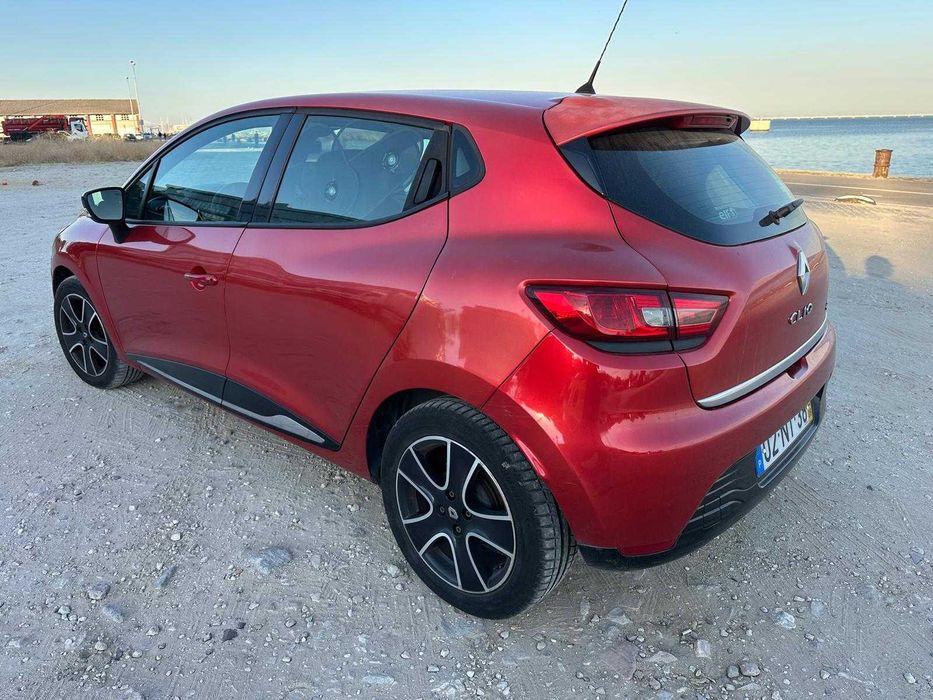 Renault Clio IV 1.5 dCi de 90 cv, de 2013, com 168.176 km