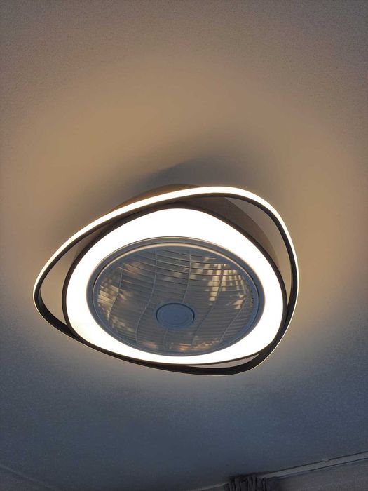 Ventilador de teto GENEVA branco D.53,5cm 5 pás, com LED 70W