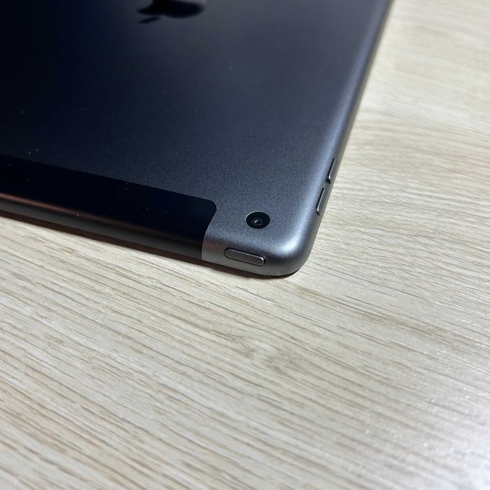 iPad 9 Wi-Fi + Cell + Rysik + Ładowarka - Stan Idealny