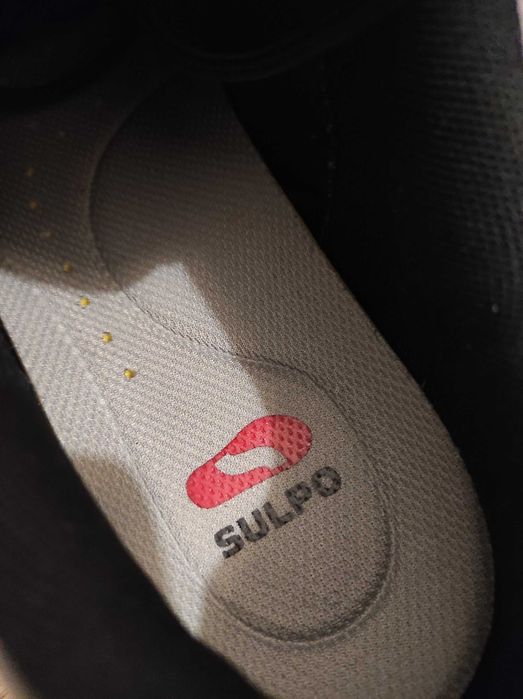 Buty sportowe sneakersy Fila Novarra 44