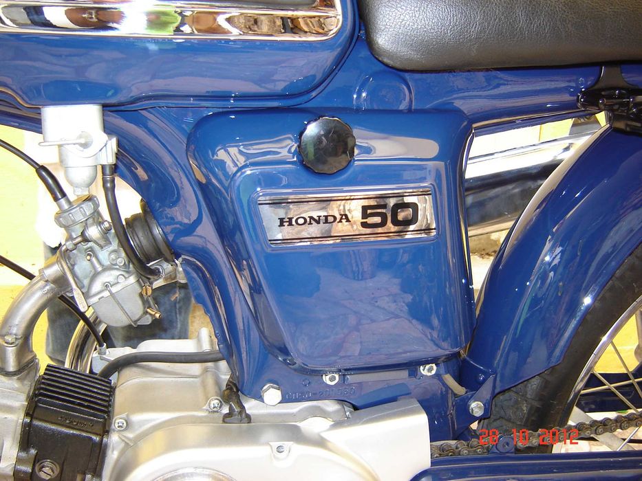 Honda 50 CD com documentos