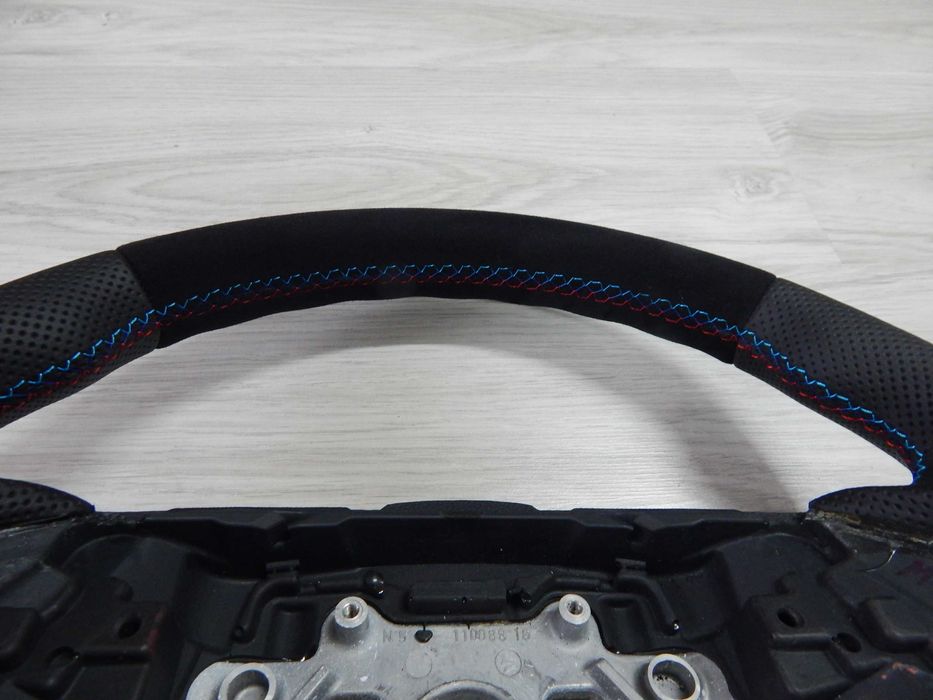 BMW E60 E61 E63 - kierownica Sport M-Pakiet Alcantara palona przycisk