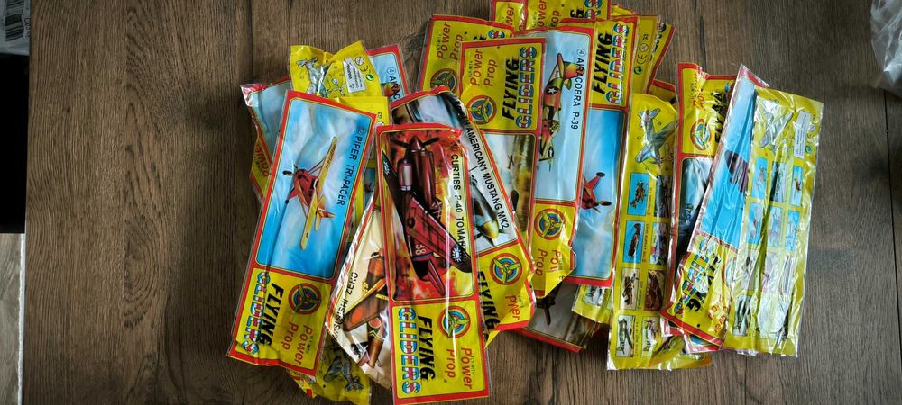 Samolot styropianowy