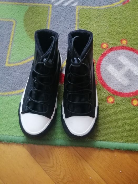 Високі кеди, снікерси, matalan