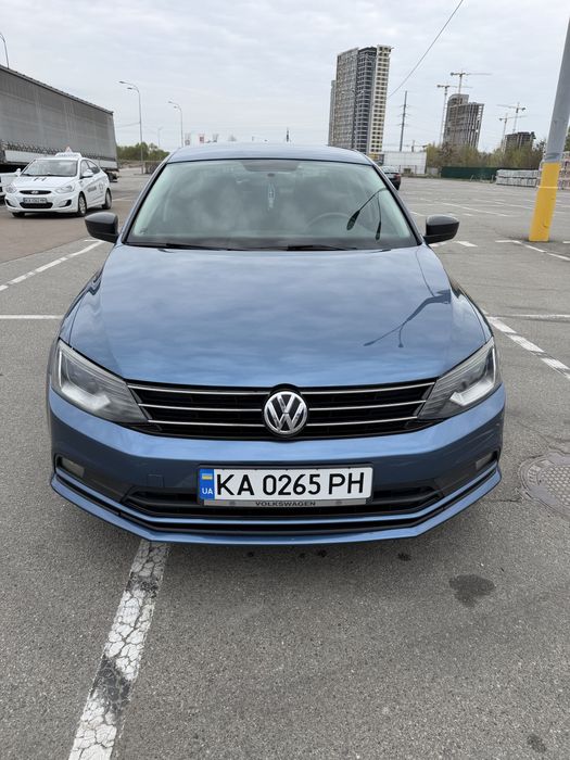 Продаю Volkswagen Jetta 2015