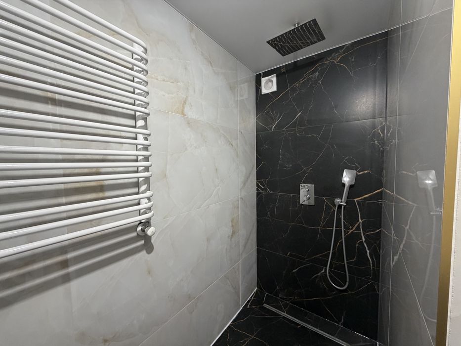 Продається 2-на квартира на Пирогова