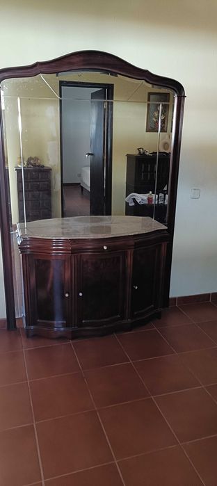 Móvel de entrada clássico