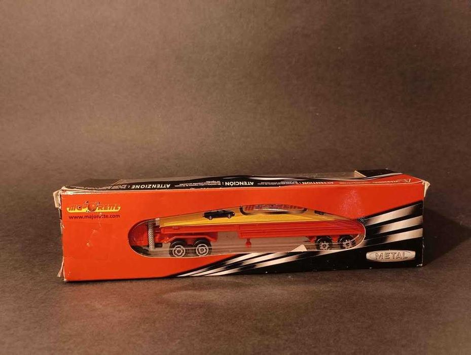 Miniatura de coleção anos 80 da Majorette