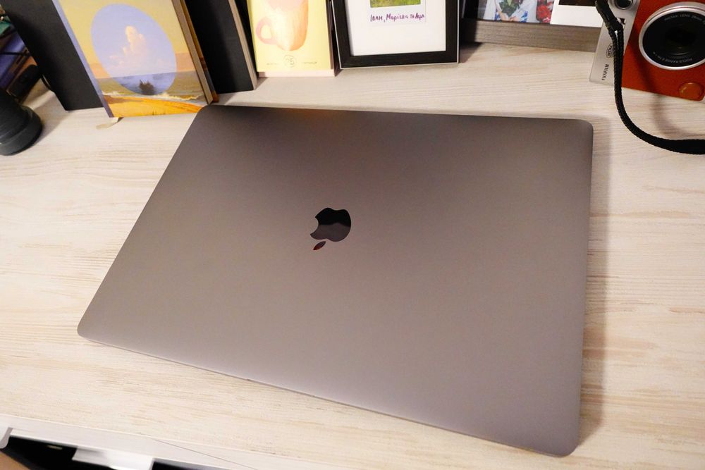 Ноутбук Apple MacBook Pro 16