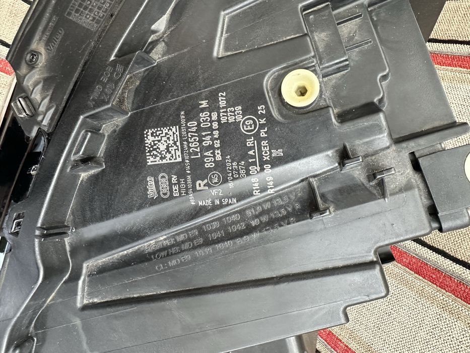 Фара Audi Q4 E-tron