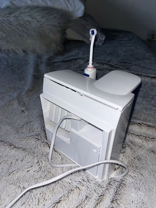 jato de agua dentário da ORAL-B